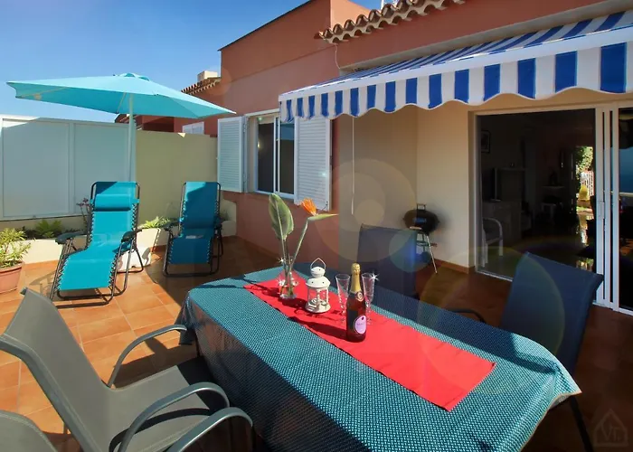 Semesterbostad Casa Alena *